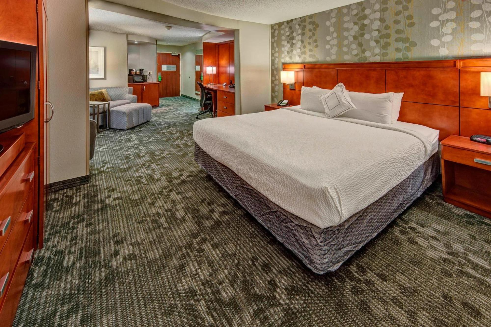 Courtyard By Marriott Alexandria Hotel Buitenkant foto