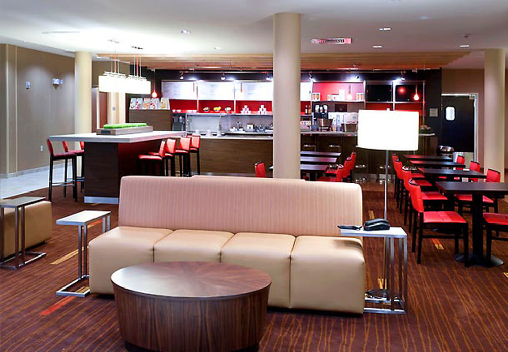 Courtyard By Marriott Alexandria Hotel Buitenkant foto