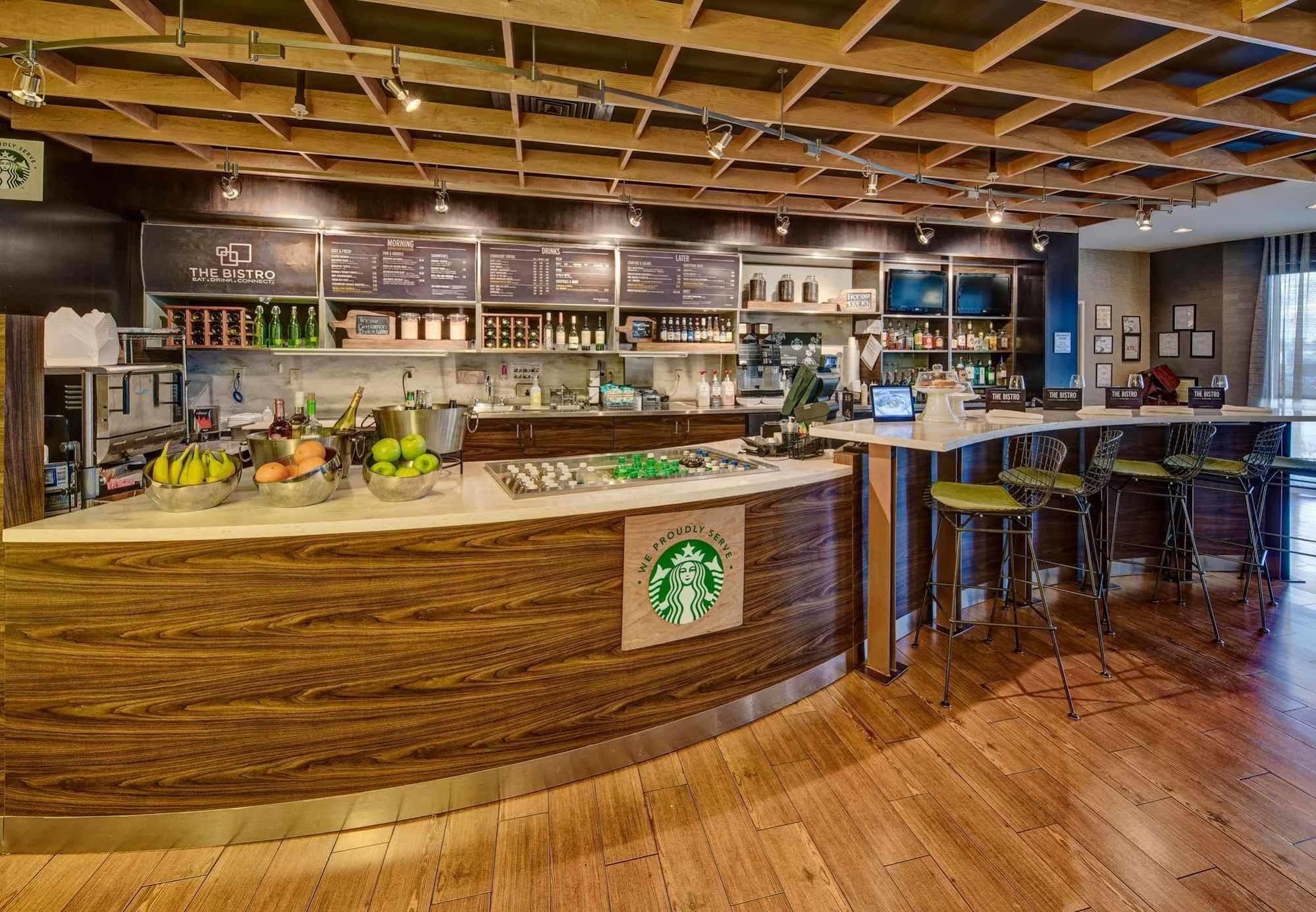 Courtyard By Marriott Alexandria Hotel Buitenkant foto